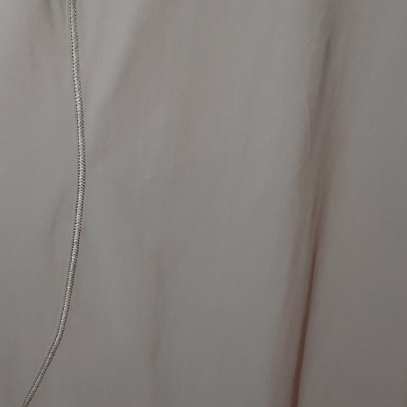 lululemon sage green tank top - Picture 3 of 5